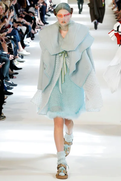 Look 8